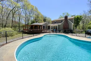 Spacious Retreat With Pool, Game Room & Fireplace, Sleeps 10, Backyard Oasis and Screened Gazebo, Family-Friendly Getaway, 24Hr Hospitality - Image 4
