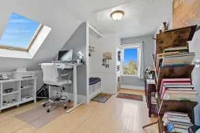 ★ Cozy Coastal Condo: Steps to Downtown & Waterfront ★ - Image 5