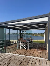 Luxury chalet right on the waterfront with beach - Image 3