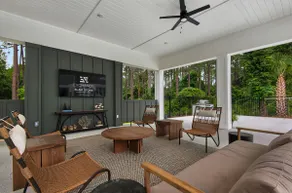 Boho Oasis w/KING Bed. w/POOL Nr.AIRPTShoppingDWTN - Image 3