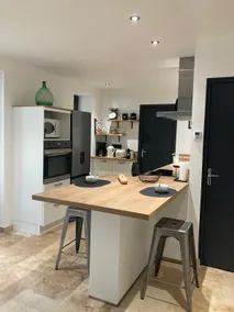 ”La Maison 4” nestled in the city/4 air-conditioned bedrooms - Image 2