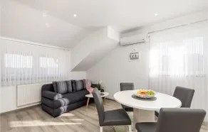 Gorgeous Home In Slunj - Image 5