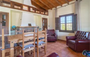 Stunning Home In Almachar - Image 4