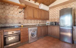 Stunning Home In Almachar - Image 5