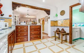 Beautiful home in Aguilar de la Frontera - Image 5
