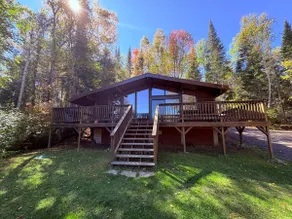 Private & Cozy Lakefront Cabin Muskoka (Fast WiFi) - Image 3