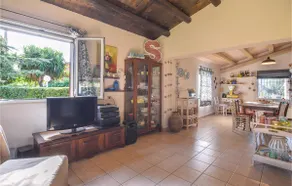 Stunning Home In Chiaramonte Gulfi - Image 3