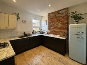Charming Edwardian maisonette in trendy location, minutes from restaurants and pubs in Ashley Cross, Poole - Image 4