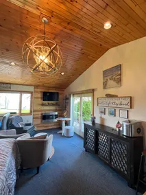 Hansen Shores on Sunset Point - 300 Ft Shoreline - Full Kitchen/sleeps 9 - Image 3