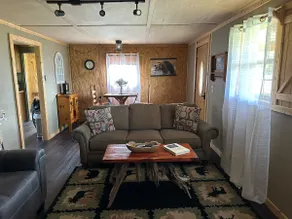 Cozy House in the Appalachian Mountains - Image 3