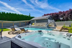 Hot Tub & Seasonal Pool: Remarkable Yakima Getaway - Image 2