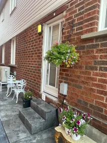 One bedroom basement apartment - Image 5