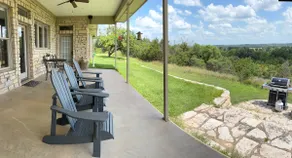 Private country estate near Dinosaur park for families and friends..sleeps 16 - Image 2