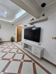 Comfy 2 Bedrooms Apartment in Cairo 83 - Image 2