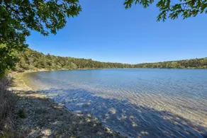 Wassergrundstück am Teich mit privatem Strand! - Image 3