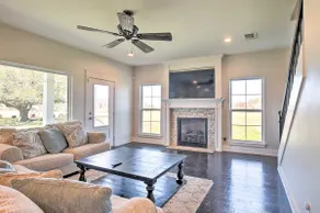 Spacious Texas Getaway w/ Fire Pit & Pond! - Image 3