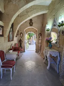 Charming House central garden,roof terrace, views. - Image 2
