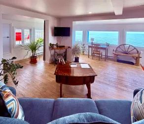 180° river view · Rooftop terrace, waterfront - Image 3