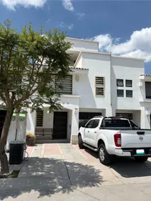 Equipped house with terrace, pool, invoice - Image 2