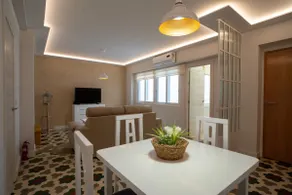 Downtown apartment - Plaza Andalucía (Private Garage) - Image 4