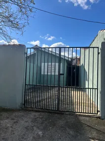 Green, spacious house with a private entrance - Image 2