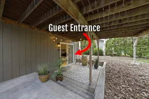 5 Min to Downtown, Private Entry - Image 4