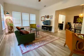 Eclectic Vintage Duplex, Central Historic Highland - Image 4
