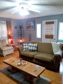 Best little farm style in Iola - Image 3