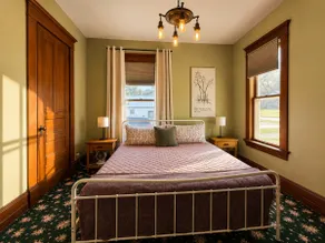 Walk Downtown• Historic Charm• Perfect for Groups - Image 5
