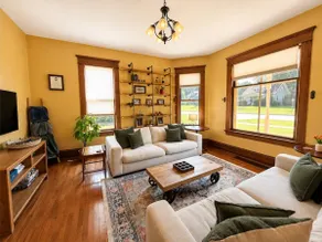 Walk Downtown• Historic Charm• Perfect for Groups - Image 3