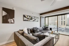 Stay together on the strip - 6 comfy beds w/view! - Image 2