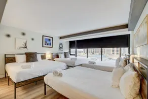 Stay together on the strip - 6 comfy beds w/view! - Image 5