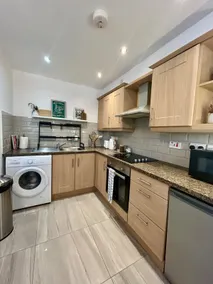 Relax&Recharge Cosy 2 Bed | Free Parking | Netflix - Image 5