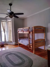 Charming-kid friendly-fully equipped kitchen - Image 2