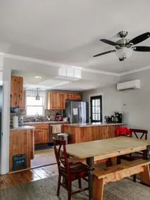 Charming-kid friendly-fully equipped kitchen - Image 5