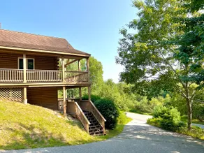 Private Large Log Home, 5 min From Machias - Image 4