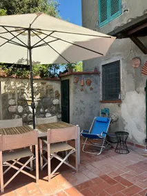 Holiday by the sea in Tuscany in house with garden - Image 2