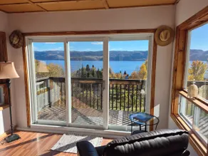 Mountain Villa with VIEWS of the Saguenay Fjord - Image 2