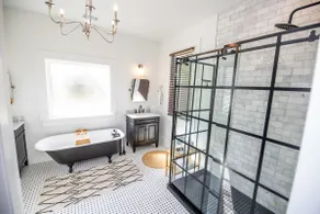 Cozy Chic Getaway Minutes from Downtown Aiken - Image 3