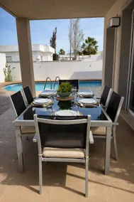 Your perfect beachfront getaway - Image 4