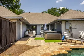 Plano Oasis, Heated Pool, Hot Tub, 4 BRs & PS5 - Image 3