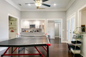 Plano Oasis, Heated Pool, Hot Tub, 4 BRs & PS5 - Image 4