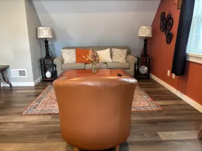 Pet-Friendly Retreat•Sleeps 8•Huge Yard•Fire pit - Image 3