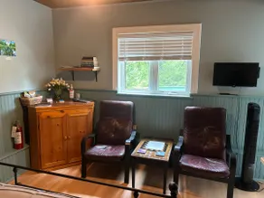 The Carriage House Suites - the South Suite - Image 4