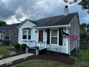 Charming Tri-Level Cottage with Outdoor Serenity! - Image 2