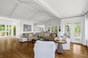 The Magnolia | Luxury, Comfort, and Lake Life – All in One Stunning Escape - Image 4