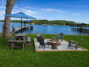 Peaceful Lakefront Cottage with Stunning Views - Image 3