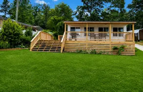 Peaceful Lakefront Cottage with Stunning Views - Image 2