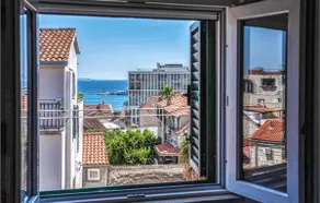 Strandhaus mit 4 Schlafzimmern in Split - Image 4