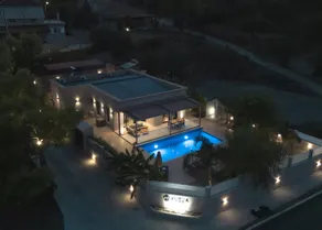 Amelia Residence - Image 2